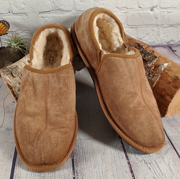 UGG Other - UGGs Men's SCUFF ROMEO II Slipper - Chestnut